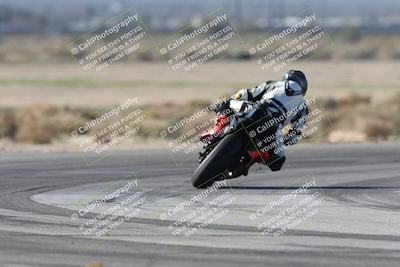 media/Jan-15-2026-Racers Edge (Thu) [[dfebeb70ab]]/3-B Group/Session 4 (Turn 5)/